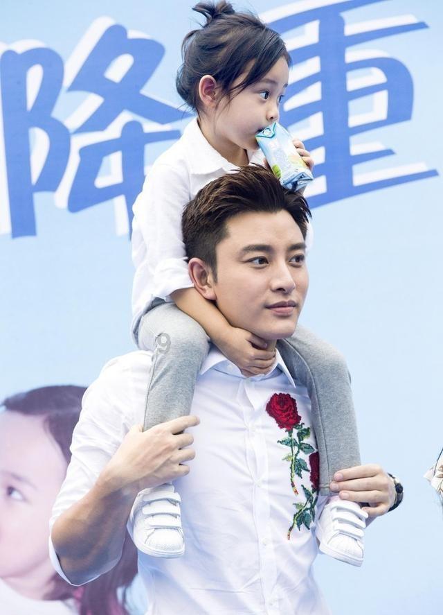 一个男人他不理你但是你发的抖音他突然又给你点了个赞是什么意思？游戏画面
